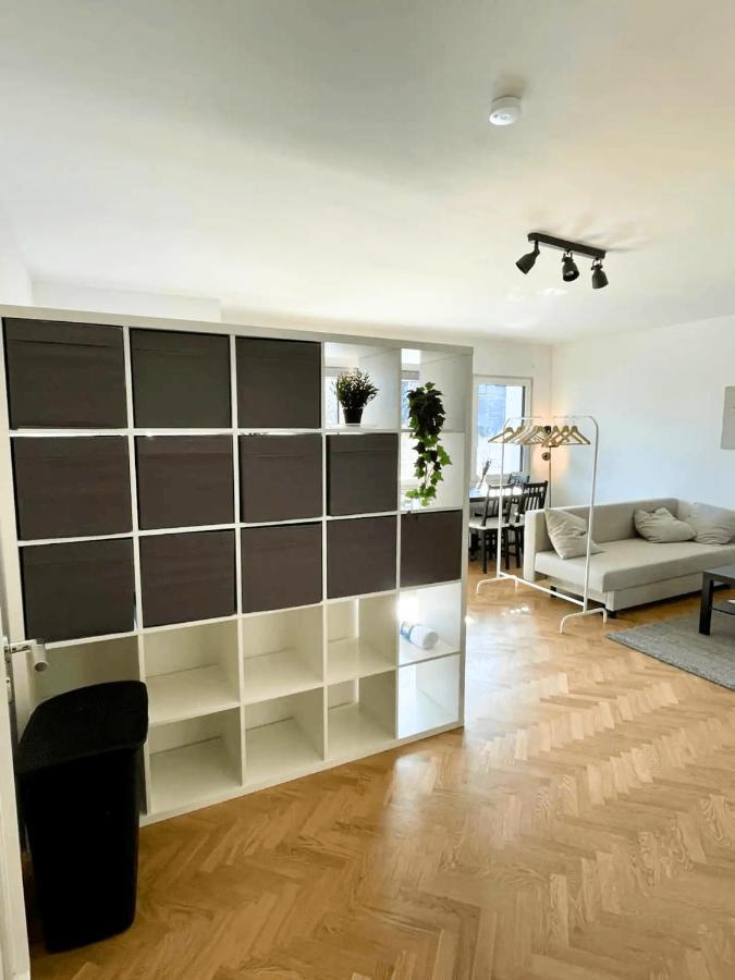 Cozy Apartment With Kitchen + Balcony New! Ессен Екстер'єр фото