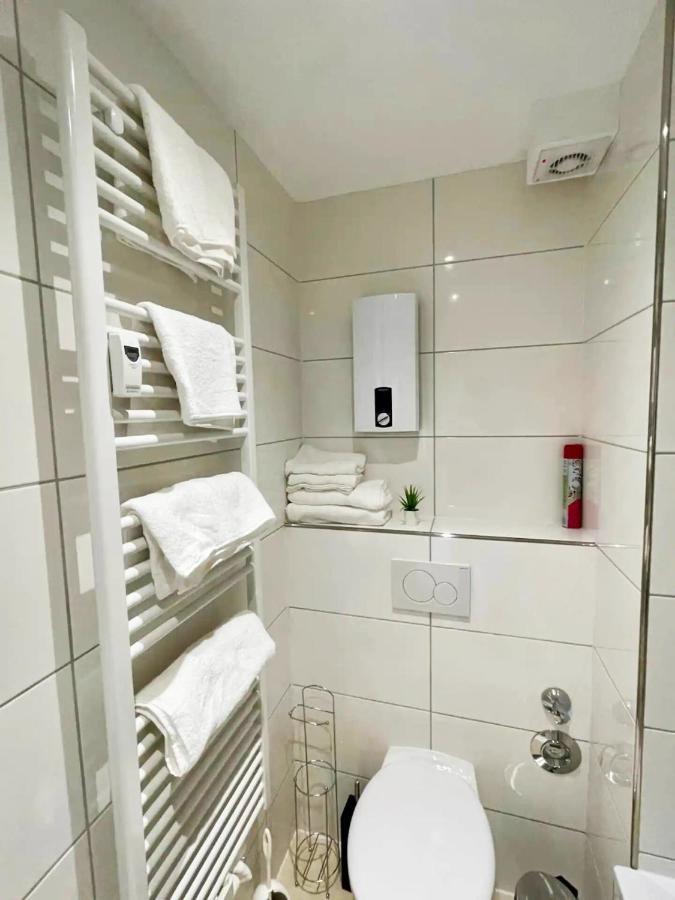 Cozy Apartment With Kitchen + Balcony New! Ессен Екстер'єр фото